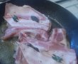 Cotlet de porc cu bacon, salvie, fasii de legume si rondele de cartofi-0