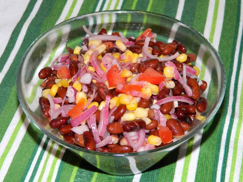Salata de fasole rosie si porumb, reteta de post