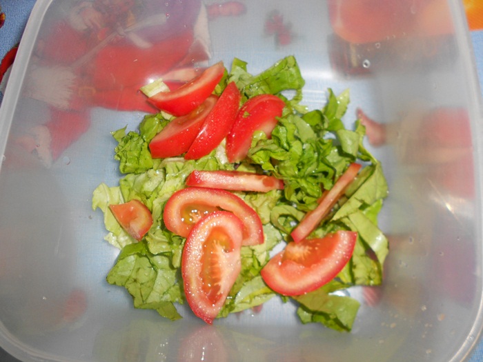 Salata Caesar cu telemea si cascaval