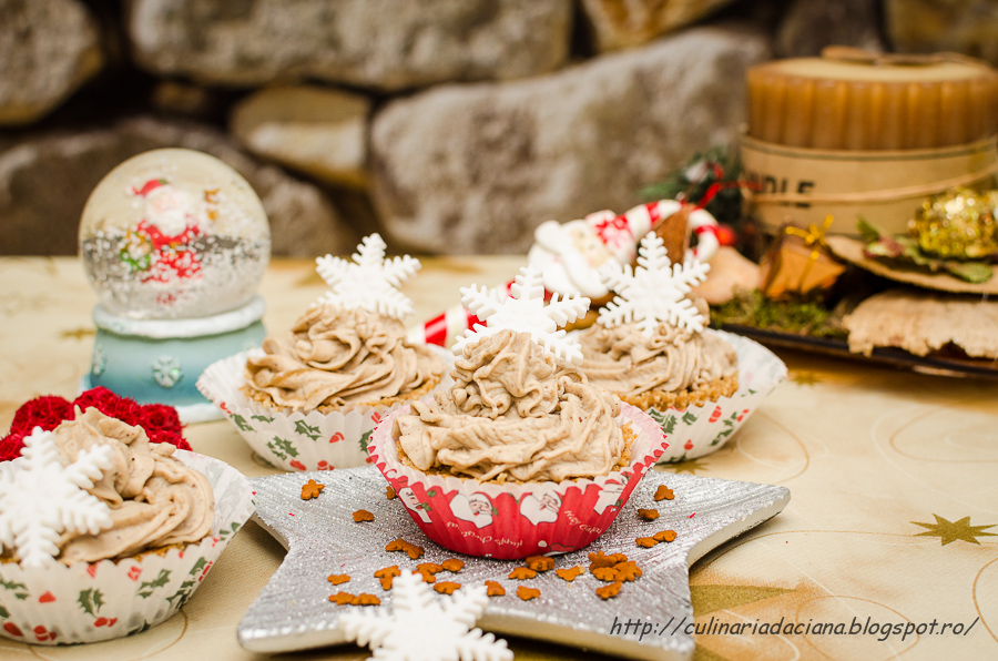No-bake cupcake cu glazura de pireu de castane