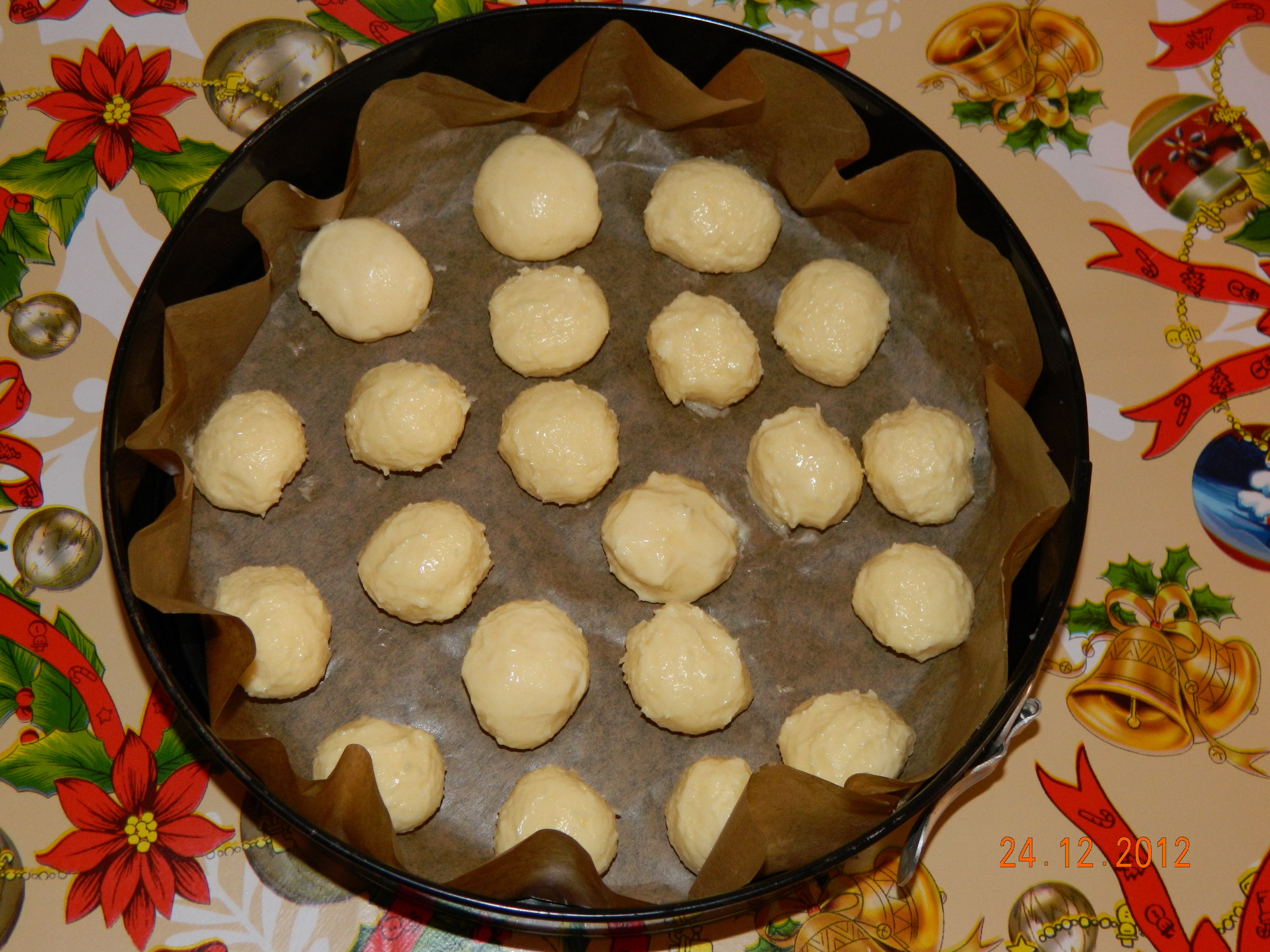 Prajitura de ciocolata cu bobite de cocos