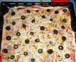 Pizza prosciutto funghi cu masline si porumb-2