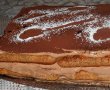 Desert prajitura din piscoturi cu spuma de ciocolata-1