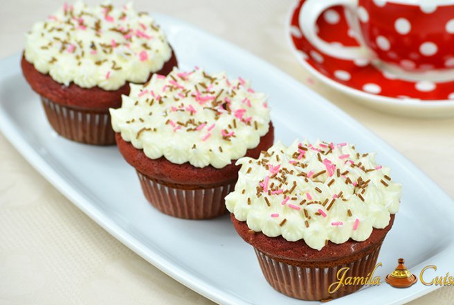 Red velvet cupcakes (reteta video)