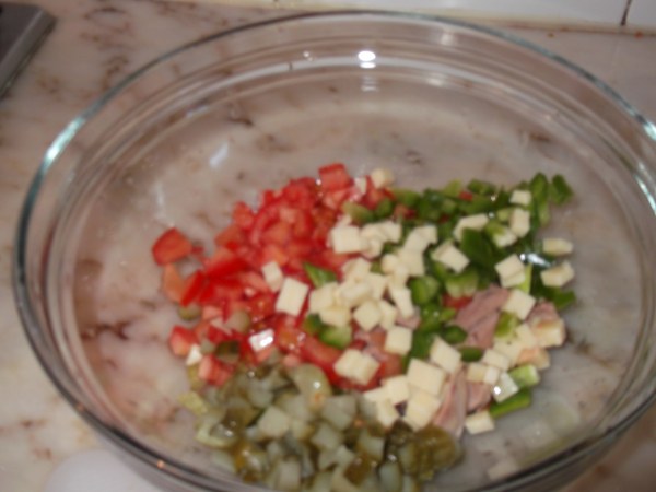 Salata de cus-cus cu pui si legume