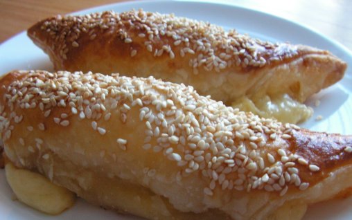 Retete Culinare - Croissante cu unt si cascaval