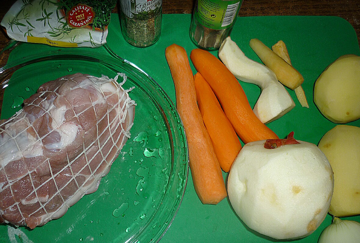 Friptura de porc cu legume la cuptor
