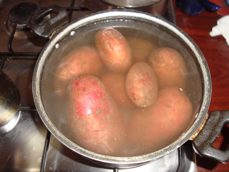 Cartofi gratinati la cuptor