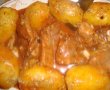 Pulpa de porc cu cartofi intregi in sos de cimbru si usturoi-8