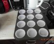 Briose(Cupcakes) pufoase cu merisoare si stafide-6