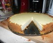 Cheesecake cu blat de biscuiti si banane caramelizate-6