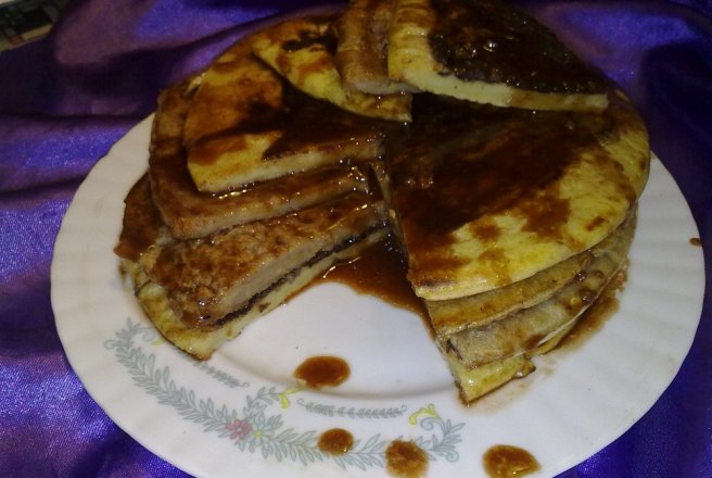 Pancakes cu topping de ciocolata iute si scortisoara