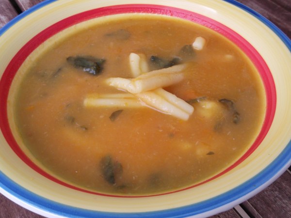 Supa-crema de legume cu spanac si paste