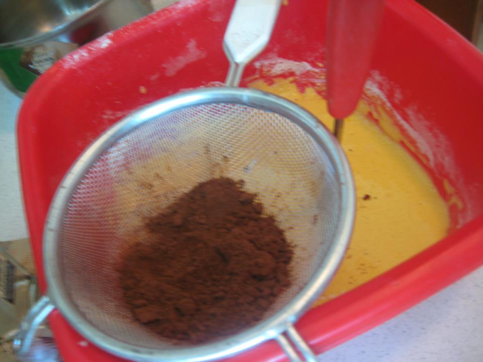 Tarta de cacao cu aroma de migdale