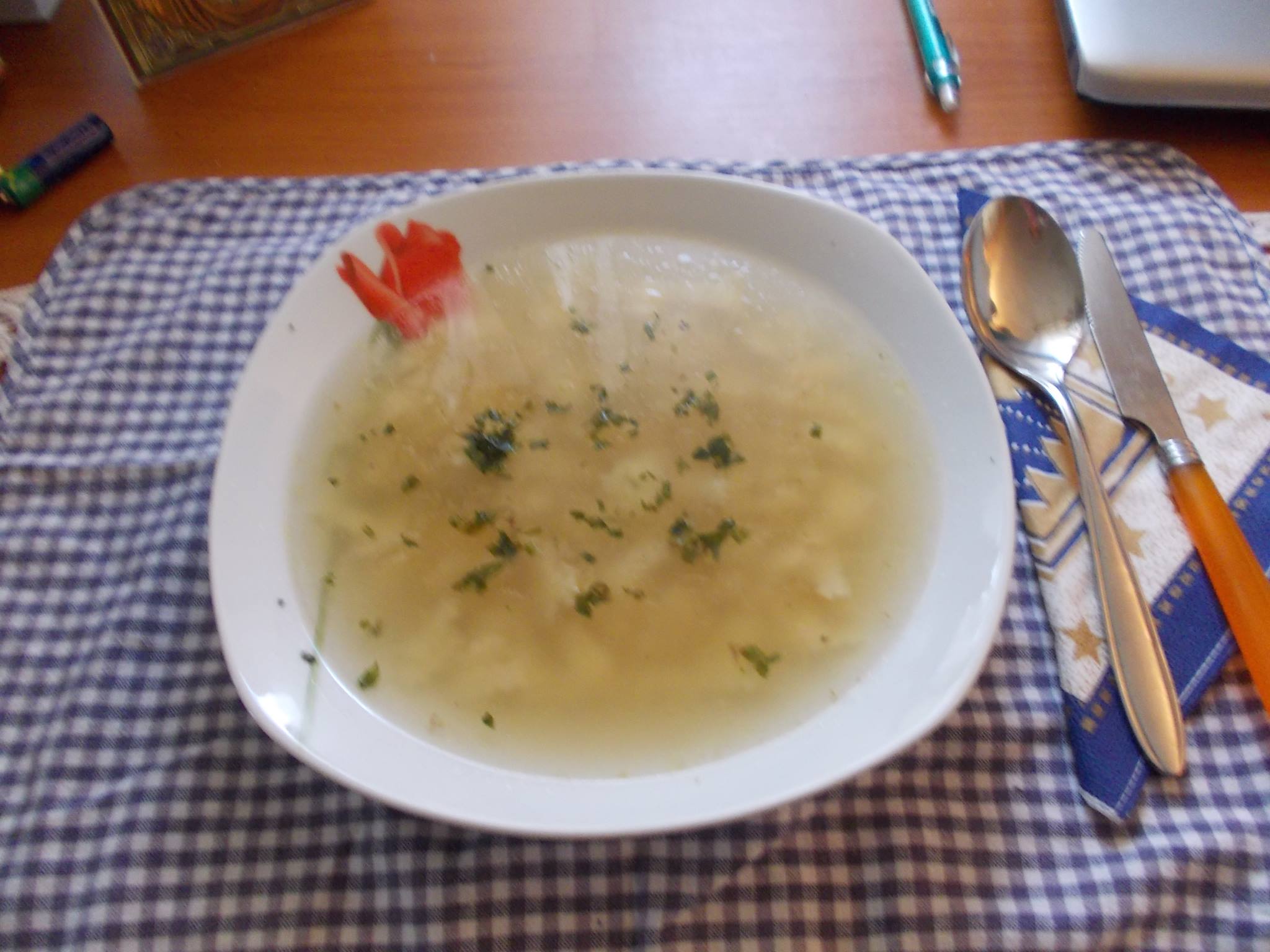 Supa din aripi de curcan cu tascute