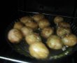 Cartofi noi cu carnita de vita in sos de rosii-16