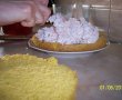 Tort cu crema de branza, capsuni si banane-6