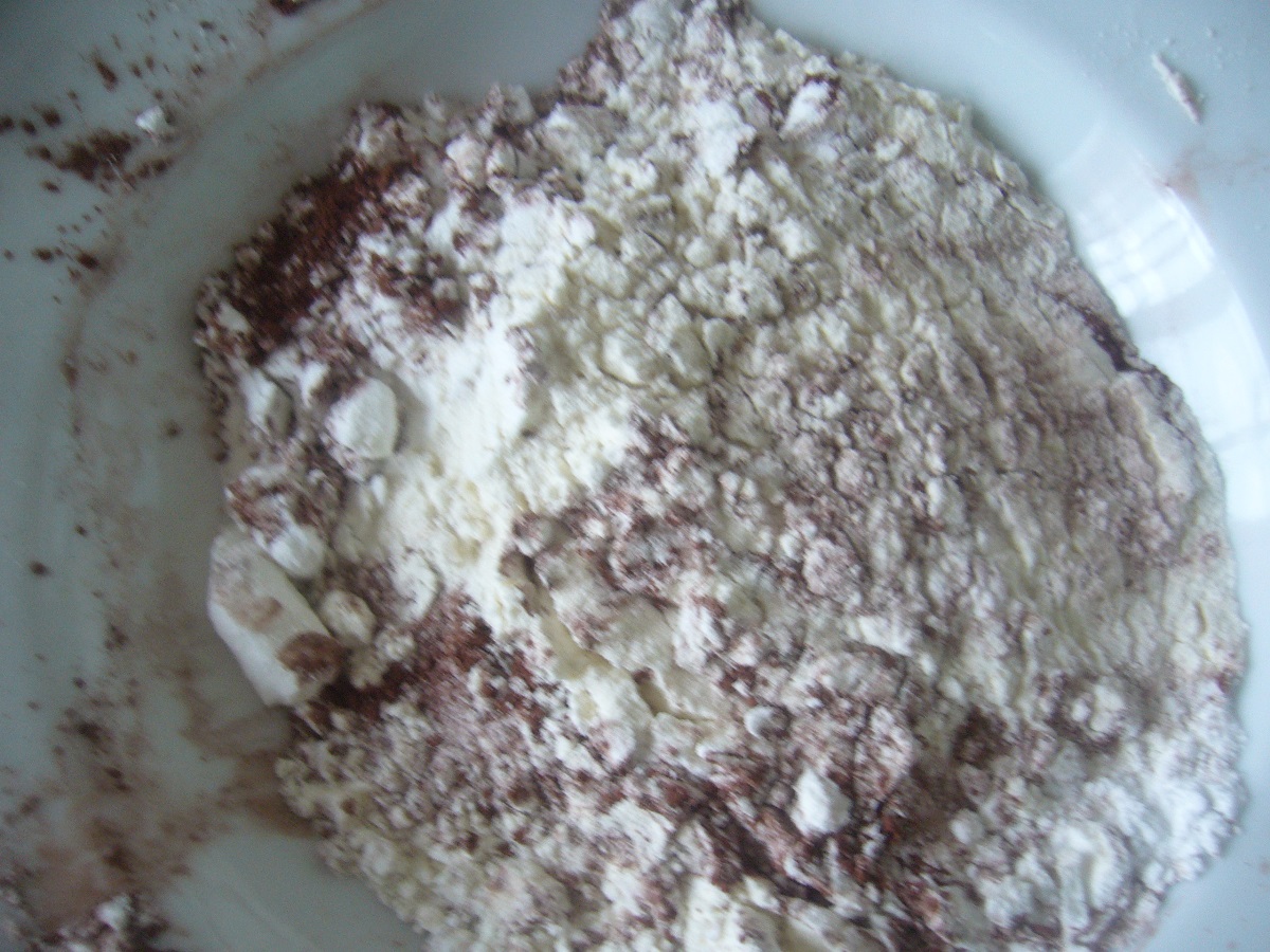 Tort de ciocolata cu frisca