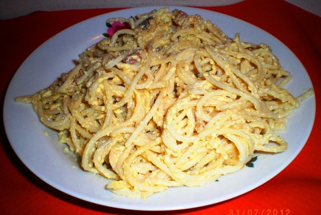 Spaghete carbonara, reţetă italiana