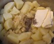 Chiftelute picante in sos, sub capac de piure de cartofi-6