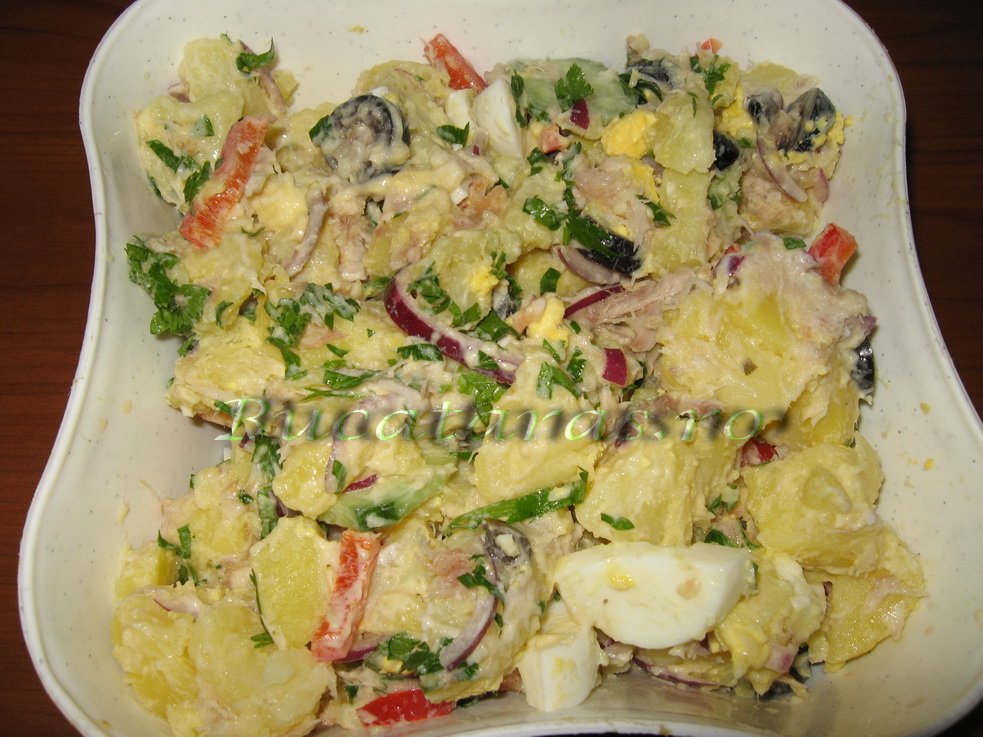 Salata orientala cu peste afumat