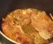 Ceafa de porc cu piure de cartofi si sos de rosii cu busuioc-2