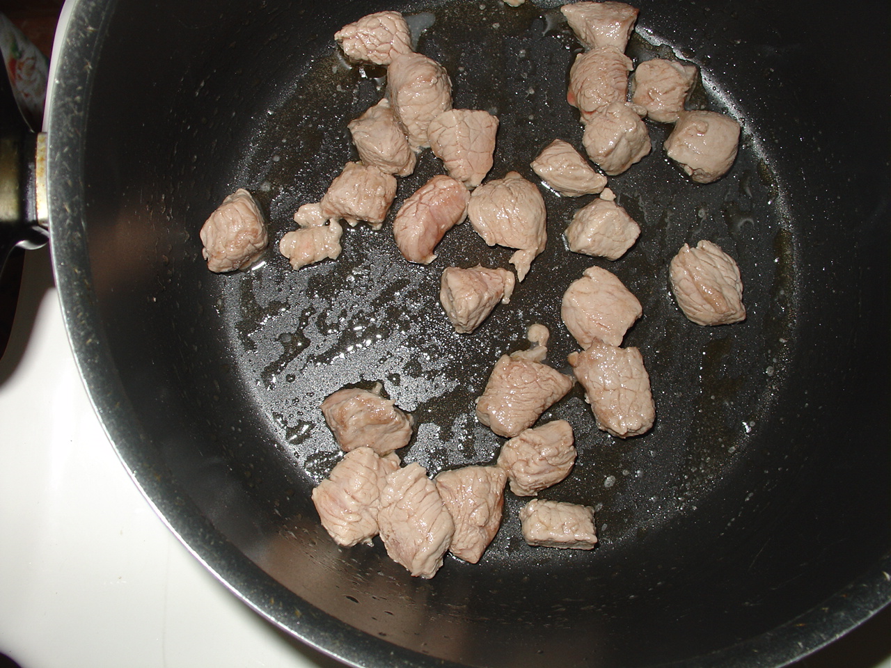 Cubulete de carne cu piure de vinete