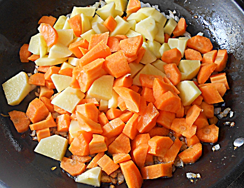 Supa  de cartofi cu morcov