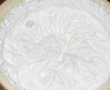 Prajitura cu crema de vanilie si sos de  zmeura-14