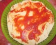 Pizza cu hering și sos de roșii-2