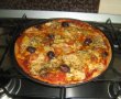 Pizza cu gorgonzola picanta-5