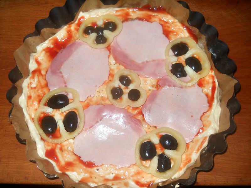Pizza cu muschi file si masline