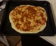 Pizza cu carnati,ardei si ciuperci-1