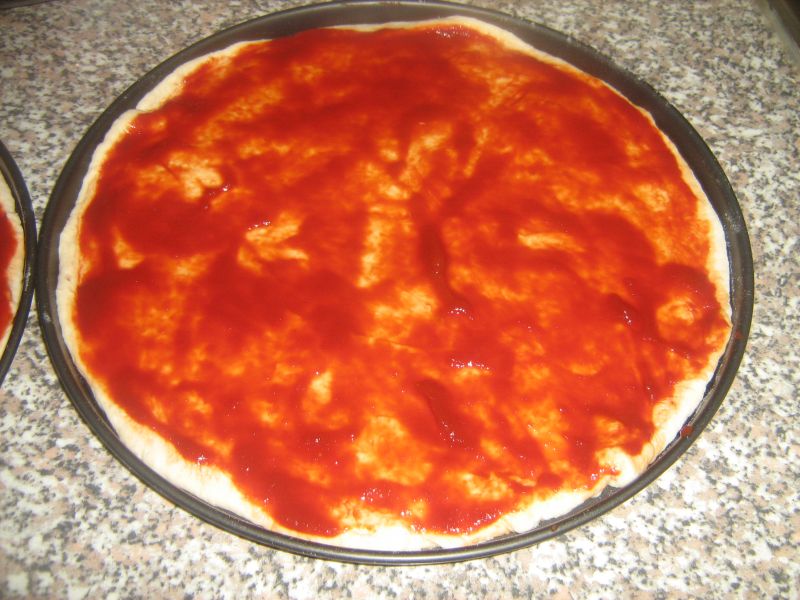Pizza cu mozarella si ardei