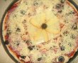 Pizza cu salam si ciuperci-3