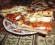 Pizza cu salam si branza-6