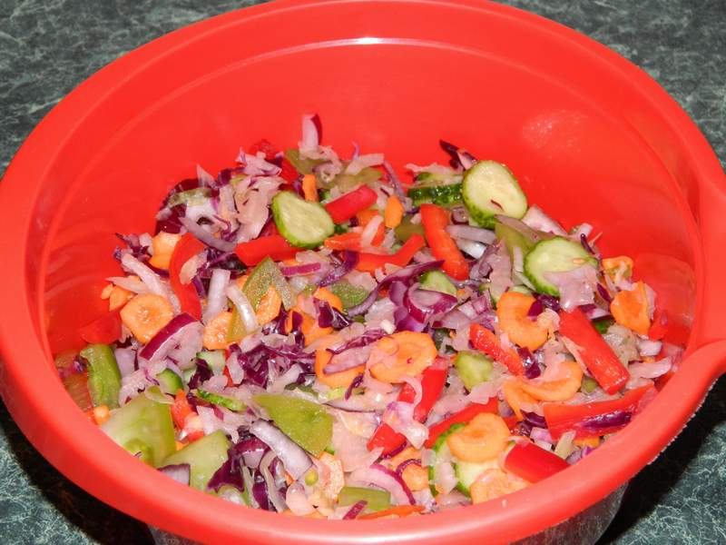 Salata asortata cu mustar pentru iarna (reteta Motan)