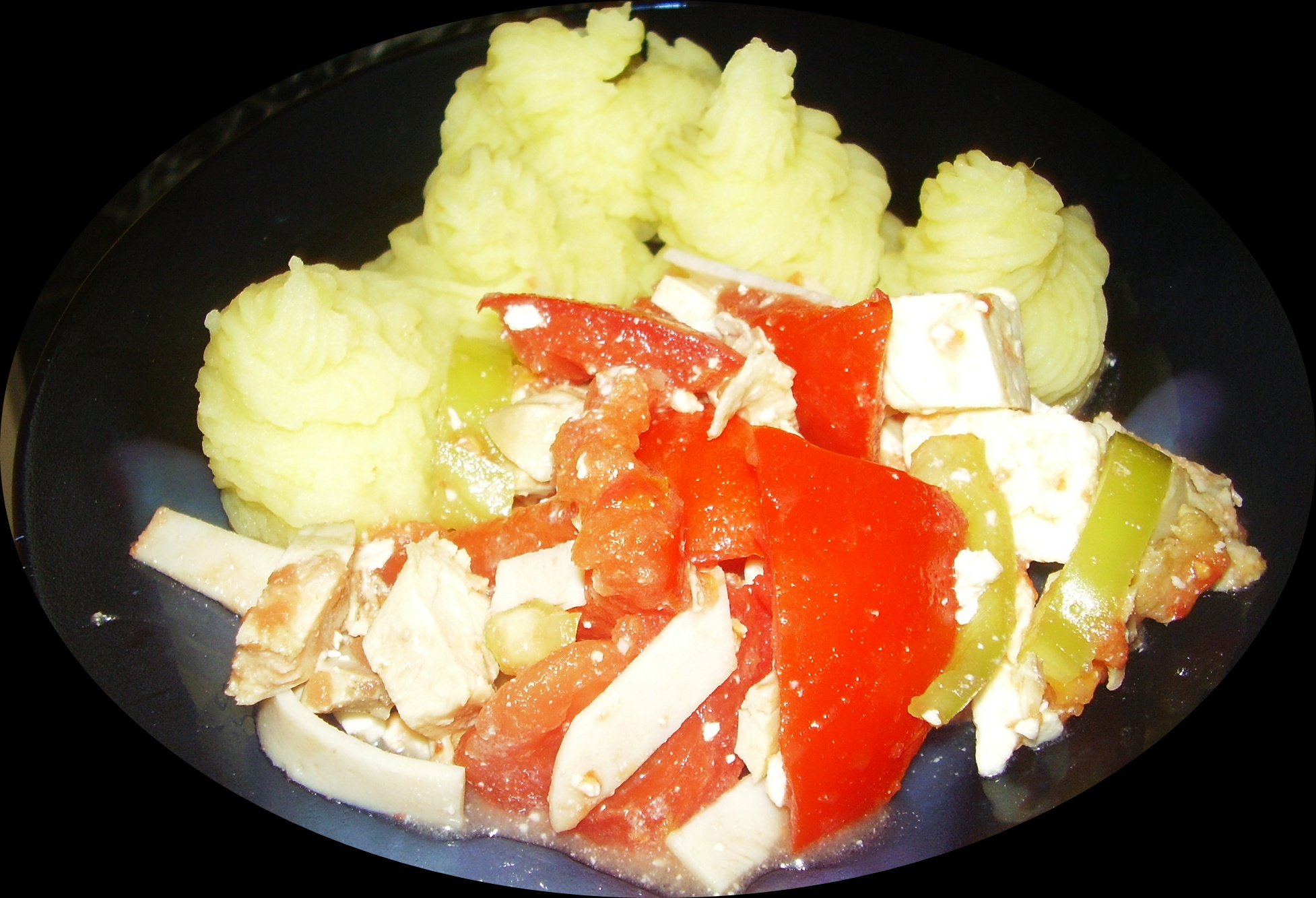 Salata asortata  cu piure de cartofi
