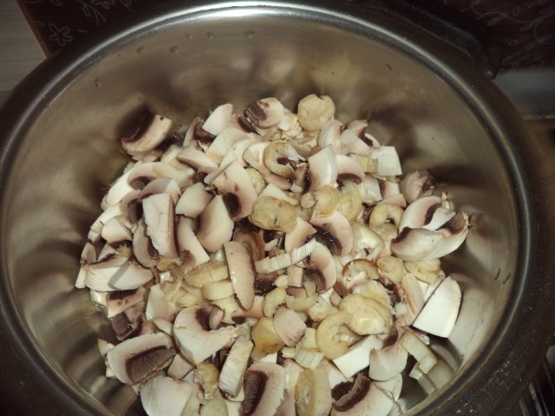 Mancare de ciuperci cu soia