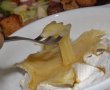 Branza Camembert la cuptor cu salata si crutoane-12