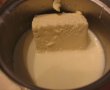 Prajitura cu blat de biscuiti, mere si crema de vanilie-4