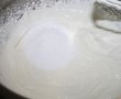 Tort cu mousse de iaurt si fructe de padure-1