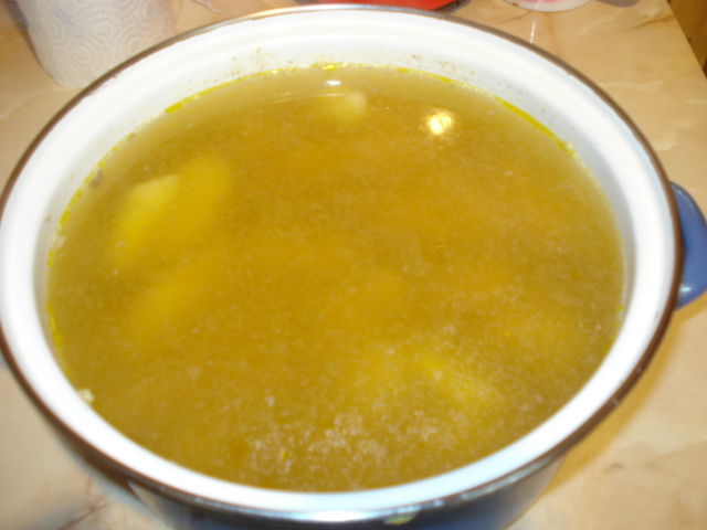 Supa de fazan cu galuste de gris