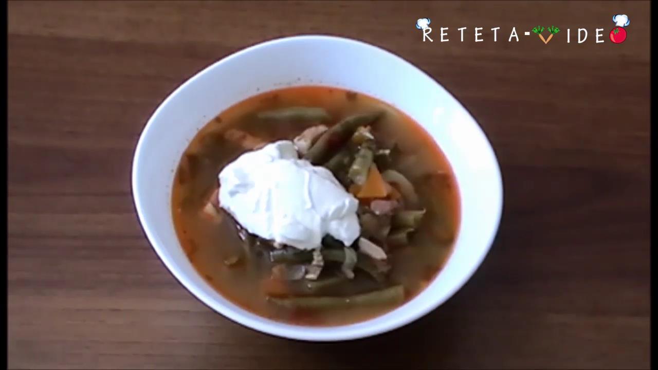 Supa de Fasole Verde cu Costita Afumata (Reteta Video)