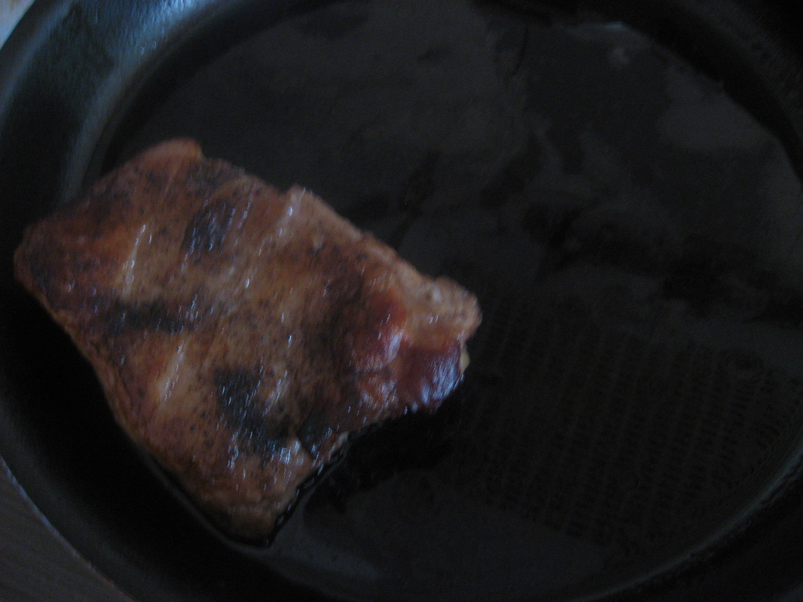 Antricot de porc cu sos de afine