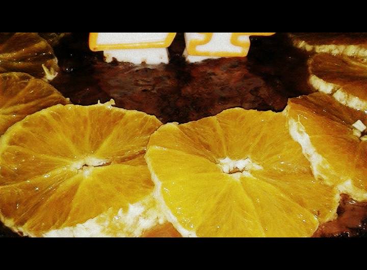 Tort cu mousse de portocale si vanilie