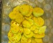 Rulouri din pulpe  de pui cu legume , branza topita si pepene galben  pe pat de cartofi-11