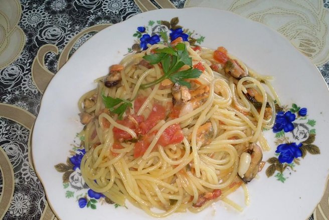 Spaghetti cu midii negre- cozze nere