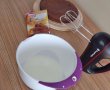 Tort de ciocolata cu fructe deshidratate si crema rapida-6