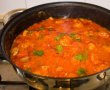 Perisoare de carne cu sos tomat si ciuperci-9